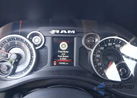 2019 Ram 1500 Big Horn/Lone Star 4X4 5'7 Box z USA, uszkodzony, nr VIN 1C6SRFFTXKN797275